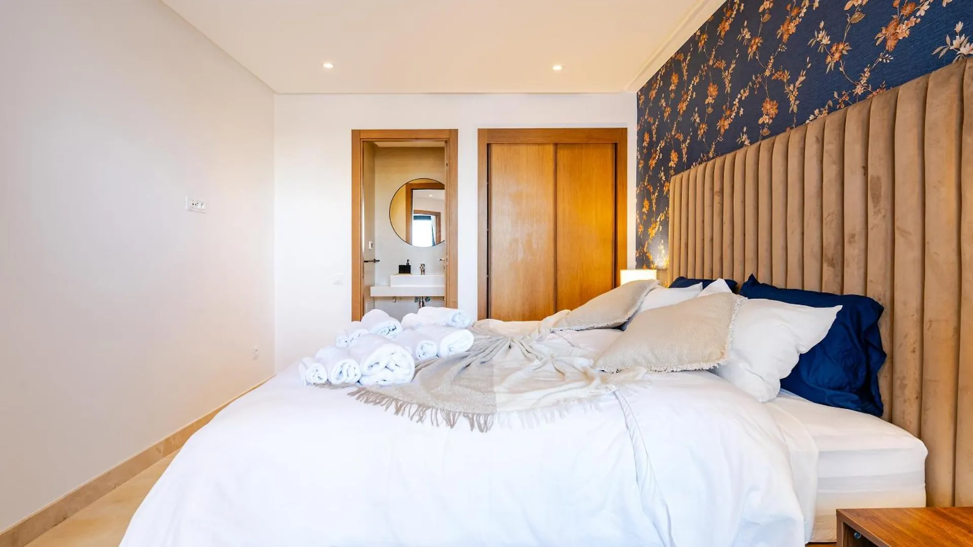 Apartment Emplacement Chic Lumineux & Central Pres Du Consulat Americain 2 Minutes De Twin Center Gauthier Casablanca