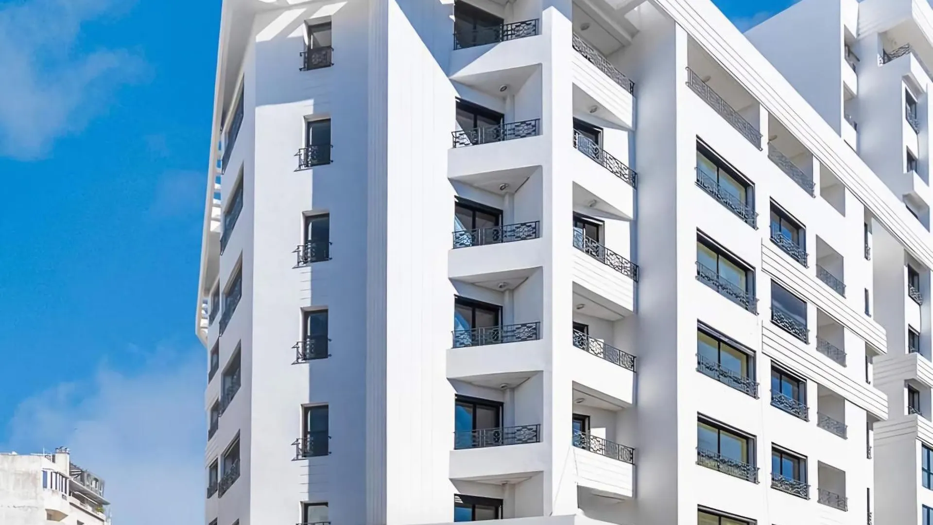 Emplacement Chic Lumineux & Central Pres Du Consulat Americain 2 Minutes De Twin Center Gauthier Casablanca 0*,