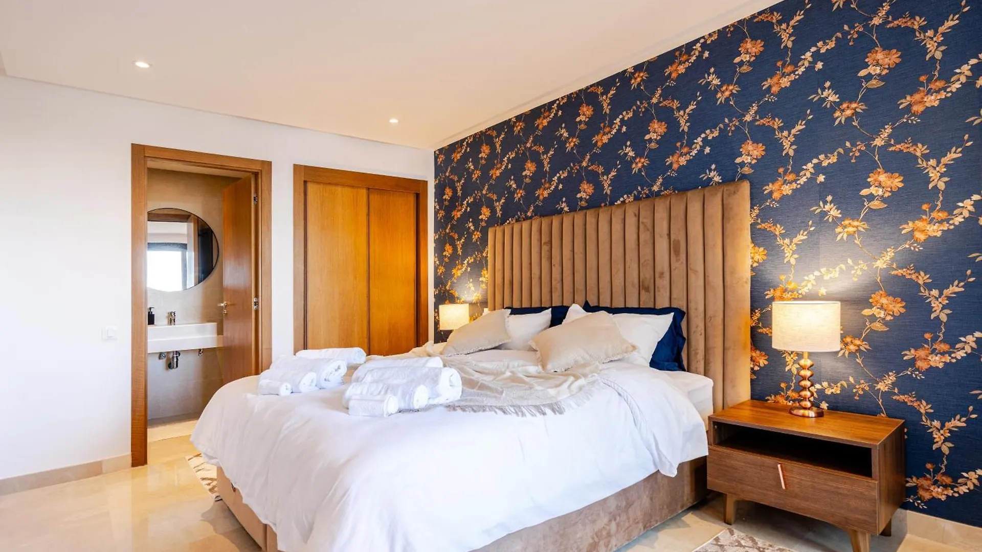 Emplacement Chic Lumineux & Central Pres Du Consulat Americain 2 Minutes De Twin Center Gauthier Casablanca